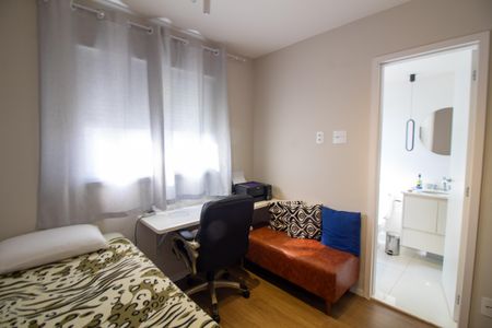 Apartamento à venda com 108m², 4 quartos e 2 vagas Apartamento à venda com 108m², 4 quartos e 2 vagasQuarto 3 - Suíte 2