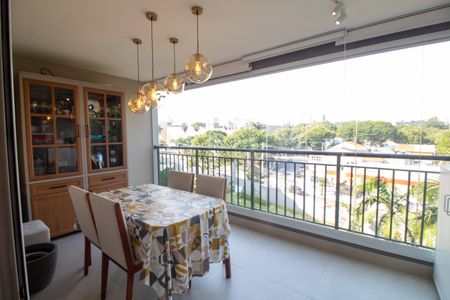 Apartamento à venda com 108m², 4 quartos e 2 vagas Apartamento à venda com 108m², 4 quartos e 2 vagasSala de Jantar / Varanda