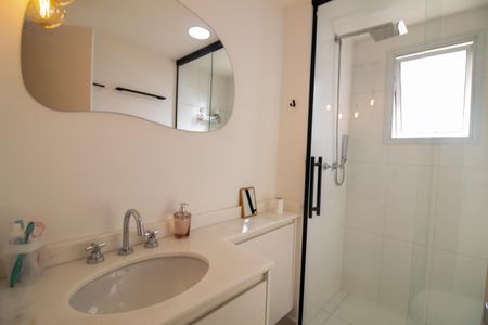 Apartamento à venda com 108m², 4 quartos e 2 vagas Apartamento à venda com 108m², 4 quartos e 2 vagasBanheiro da Suíte 3