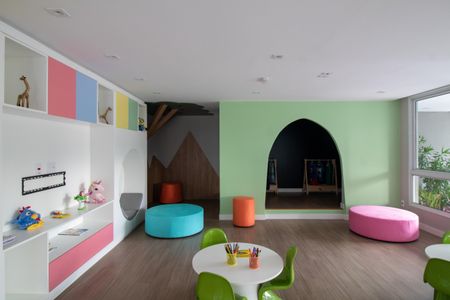 Apartamento à venda com 108m², 4 quartos e 2 vagas Apartamento à venda com 108m², 4 quartos e 2 vagasÁrea comum - Brinquedoteca