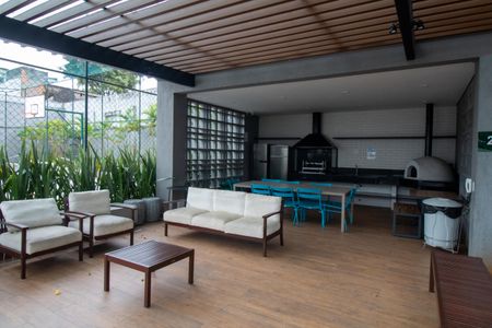 Apartamento à venda com 108m², 4 quartos e 2 vagas Apartamento à venda com 108m², 4 quartos e 2 vagasÁrea comum - Churrasqueira 2