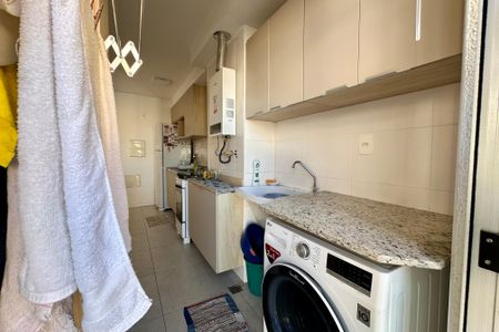 Apartamento à venda com 64m², 2 quartos e 1 vagaÁrea de Serviço