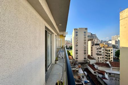 Apartamento à venda com 64m², 2 quartos e 1 vagaVaranda