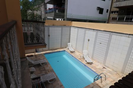 Casa à venda com 384m², 4 quartos e 2 vagasÁrea externa