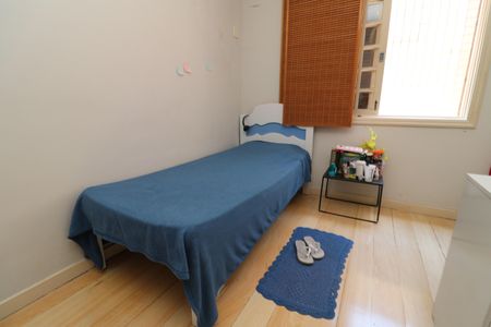 Casa à venda com 384m², 4 quartos e 2 vagasQuarto 1