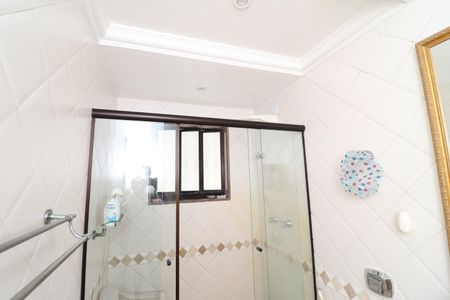 Casa à venda com 384m², 4 quartos e 2 vagasBanheiro da Suíte 1