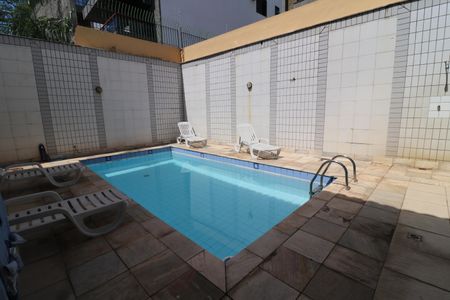 Casa à venda com 384m², 4 quartos e 2 vagasÁrea externa