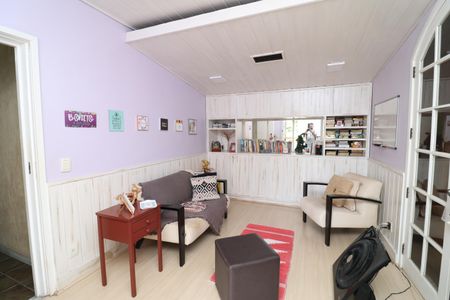 Casa à venda com 384m², 4 quartos e 2 vagasQuarto 2