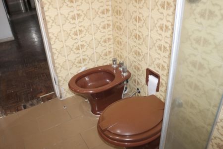 Apartamento à venda com 200m², 4 quartos e 2 vagasBanheiro da Suíte 1