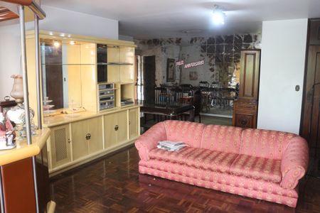 Apartamento à venda com 200m², 4 quartos e 2 vagasSala