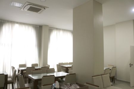 Apartamento à venda com 200m², 4 quartos e 2 vagasÁrea comum - Salão de festas