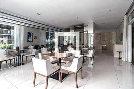 Apartamento à venda com 94m², 2 quartos e 2 vagas Apartamento à venda com 94m², 2 quartos e 2 vagasÁrea comum - Salão de festas