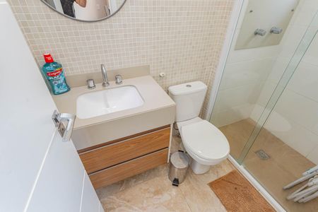 Apartamento à venda com 94m², 2 quartos e 2 vagasBanheiro da Suíte