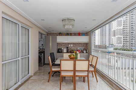 Apartamento à venda com 94m², 2 quartos e 2 vagasVaranda