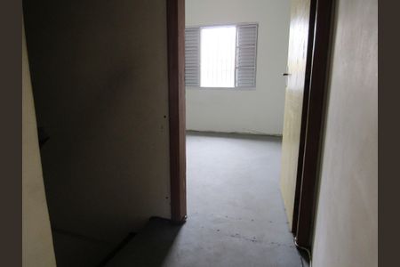 Casa à venda com 350m², 2 quartos e 2 vagasCorredor Quarto 1 