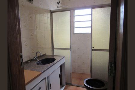 Casa à venda com 350m², 2 quartos e 2 vagasBanheiro 3