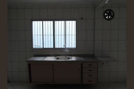 Casa à venda com 350m², 2 quartos e 2 vagasCozinha