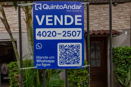 Casa à venda com 250m², 4 quartos e 2 vagasPlaquinha
