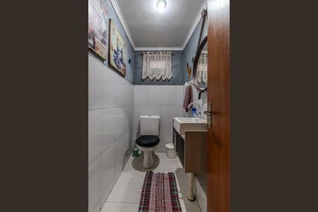 Casa à venda com 250m², 4 quartos e 2 vagasLavabo