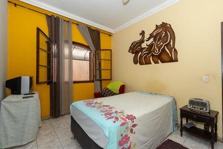 Casa à venda com 367m², 4 quartos e 4 vagas Casa à venda com 367m², 4 quartos e 4 vagasSuíte 2