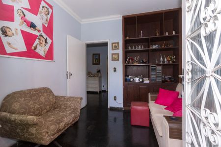 Casa à venda com 367m², 4 quartos e 4 vagas Casa à venda com 367m², 4 quartos e 4 vagasSala Social