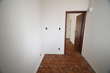 Casa à venda com 230m², 3 quartos e 5 vagasEscritório