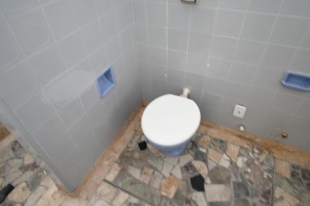 Casa à venda com 230m², 3 quartos e 5 vagasBanheiro 2