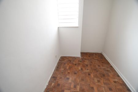 Casa à venda com 230m², 3 quartos e 5 vagasEscritório