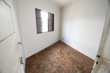 Casa à venda com 230m², 3 quartos e 5 vagasQuarto de Serviço