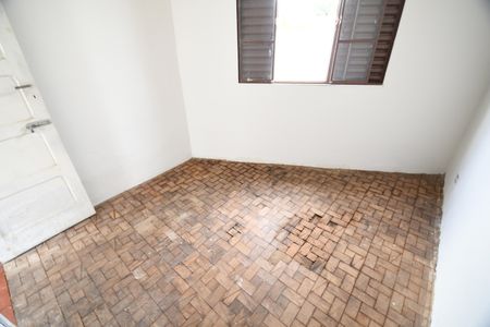 Casa à venda com 230m², 3 quartos e 5 vagasQuarto de Serviço