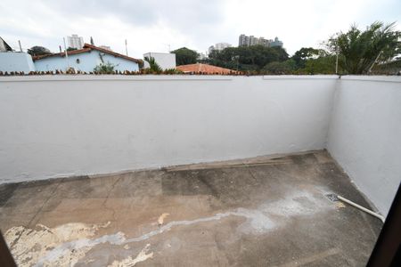 Casa à venda com 230m², 3 quartos e 5 vagasQuarto de Serviço - Vista