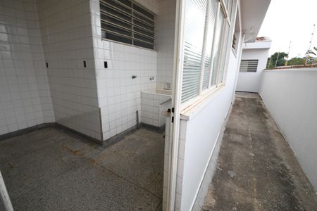 Casa à venda com 230m², 3 quartos e 5 vagasÁrea de Serviço