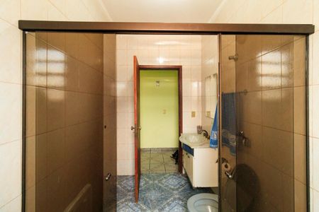 Casa à venda com 476m², 4 quartos e 3 vagasBanheiro Social