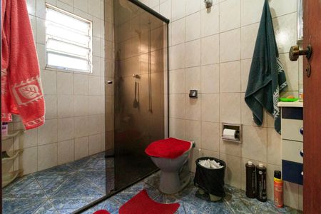 Casa à venda com 476m², 4 quartos e 3 vagasBanheiro da Suíte 1