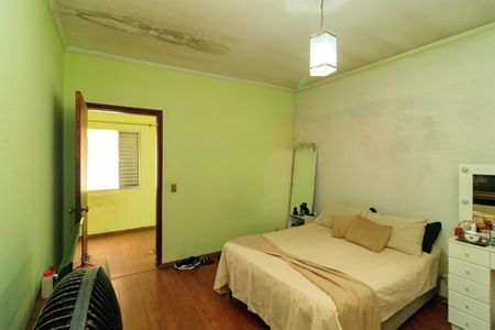 Casa à venda com 476m², 4 quartos e 3 vagasSuíte 2