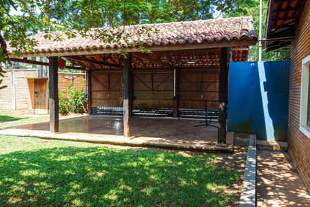 Casa à venda com 500m², 4 quartos e 2 vagas Casa à venda com 500m², 4 quartos e 2 vagasGaragem