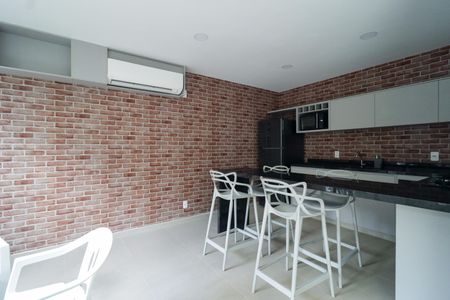 Studio à venda com 26m², 1 quarto e sem vagaÁrea comum - Salão de festas