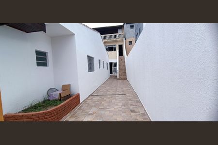 Casa à venda com 200m², 2 quartos e 2 vagas Casa à venda com 200m², 2 quartos e 2 vagasÁrea comum