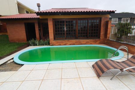 Casa à venda com 200m², 3 quartos e 2 vagasPiscina