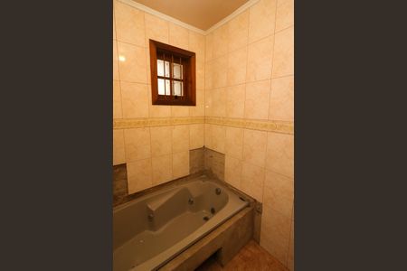 Casa à venda com 200m², 3 quartos e 2 vagasBanheiro 1