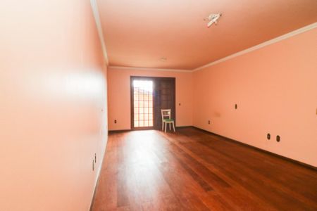 Casa à venda com 200m², 3 quartos e 2 vagasQuarto Suíte