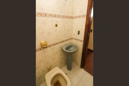 Casa à venda com 200m², 3 quartos e 2 vagasLavabo