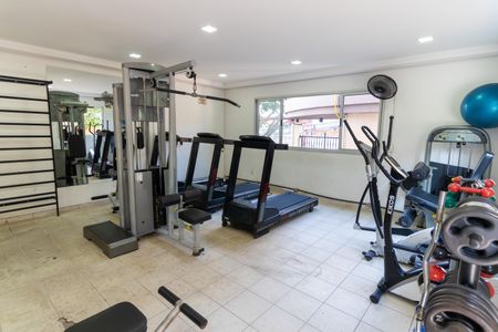 Apartamento à venda com 45m², 2 quartos e 1 vaga Apartamento à venda com 45m², 2 quartos e 1 vagaÁrea comum - Academia