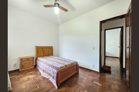 Apartamento à venda com 97m², 4 quartos e 2 vagasQuarto 2