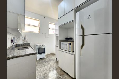 Apartamento à venda com 97m², 4 quartos e 2 vagasCozinha