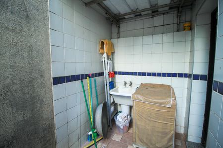 Casa à venda com 360m², 3 quartos e 6 vagas Casa à venda com 360m², 3 quartos e 6 vagasÁrea de Serviço