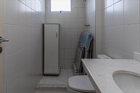 Apartamento à venda com 123m², 2 quartos e 3 vagas Apartamento à venda com 123m², 2 quartos e 3 vagasBanheiro