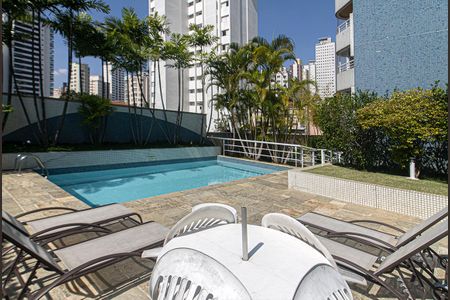 Apartamento à venda com 123m², 2 quartos e 3 vagas Apartamento à venda com 123m², 2 quartos e 3 vagasÁrea comum