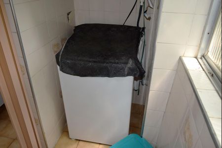 Apartamento à venda com 67m², 2 quartos e 1 vagaÁrea de Serviço