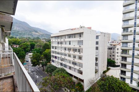 Apartamento à venda com 125m², 4 quartos e 2 vagas Apartamento à venda com 125m², 4 quartos e 2 vagasVista da Varanda